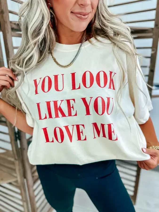 Love me graphic tee