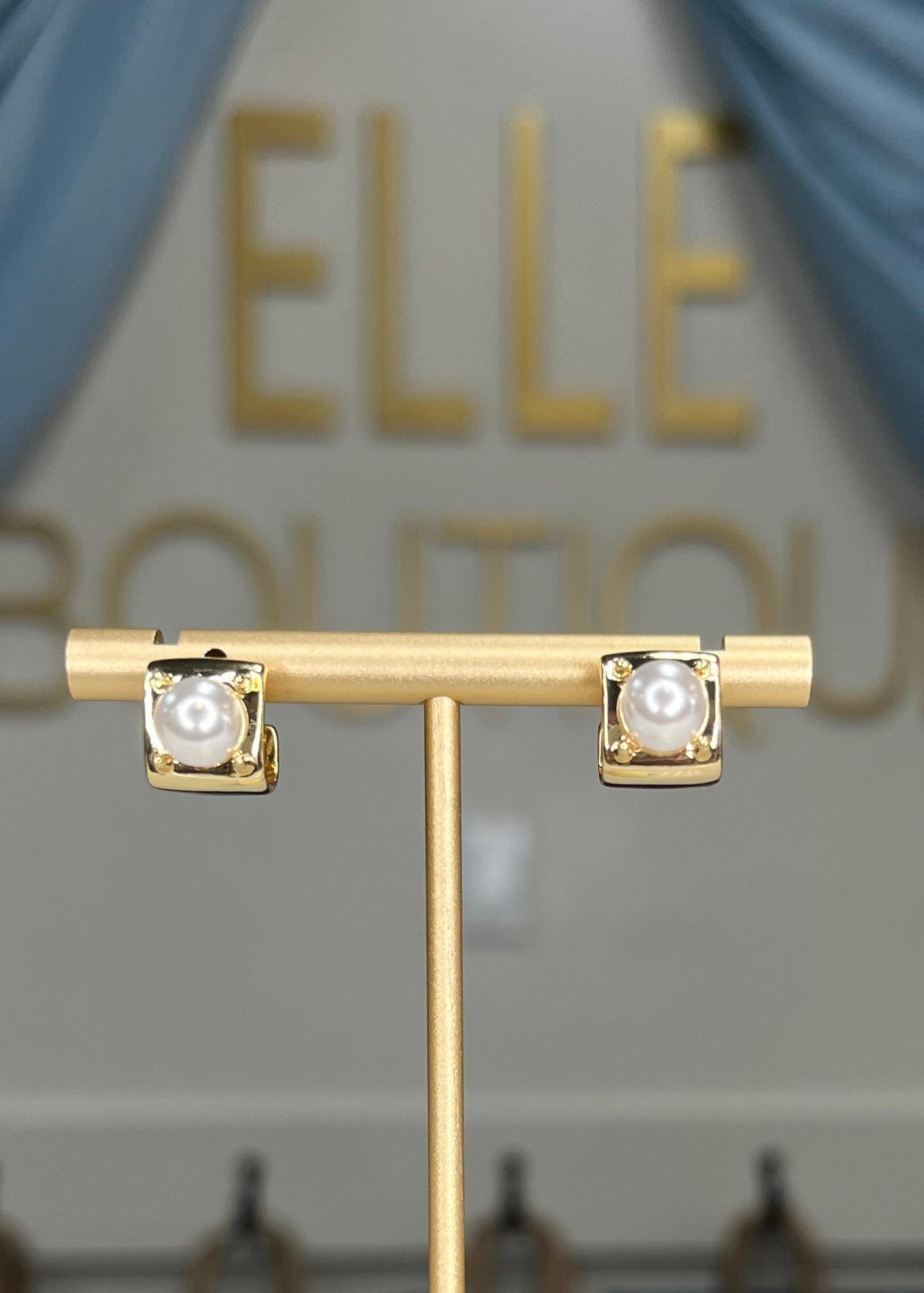 Pearl Accent Huggie Earrings: Gold