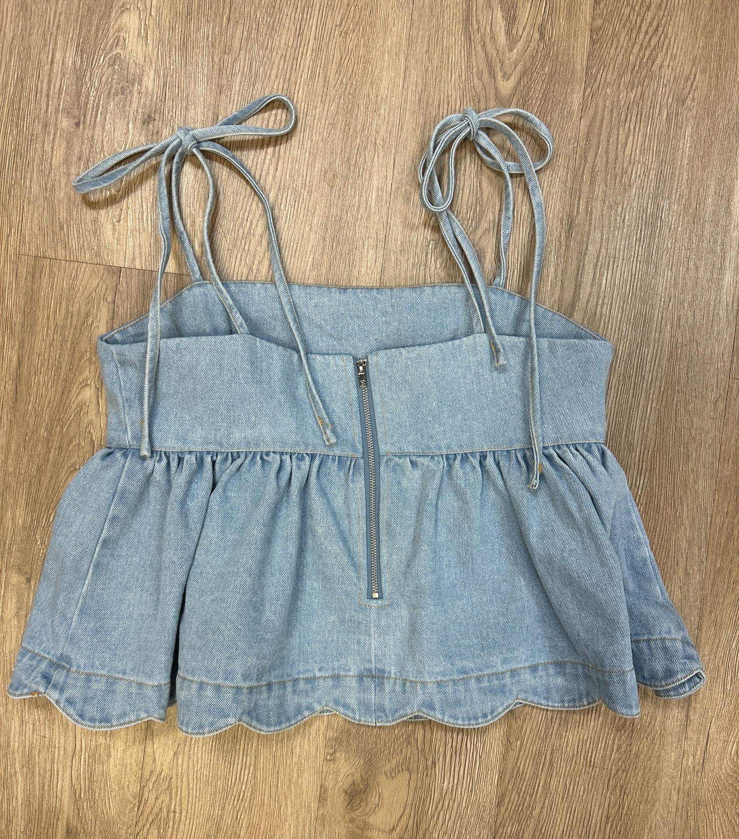 DENIM_TIE_STRAP_PEPLUM_TOP_BACK