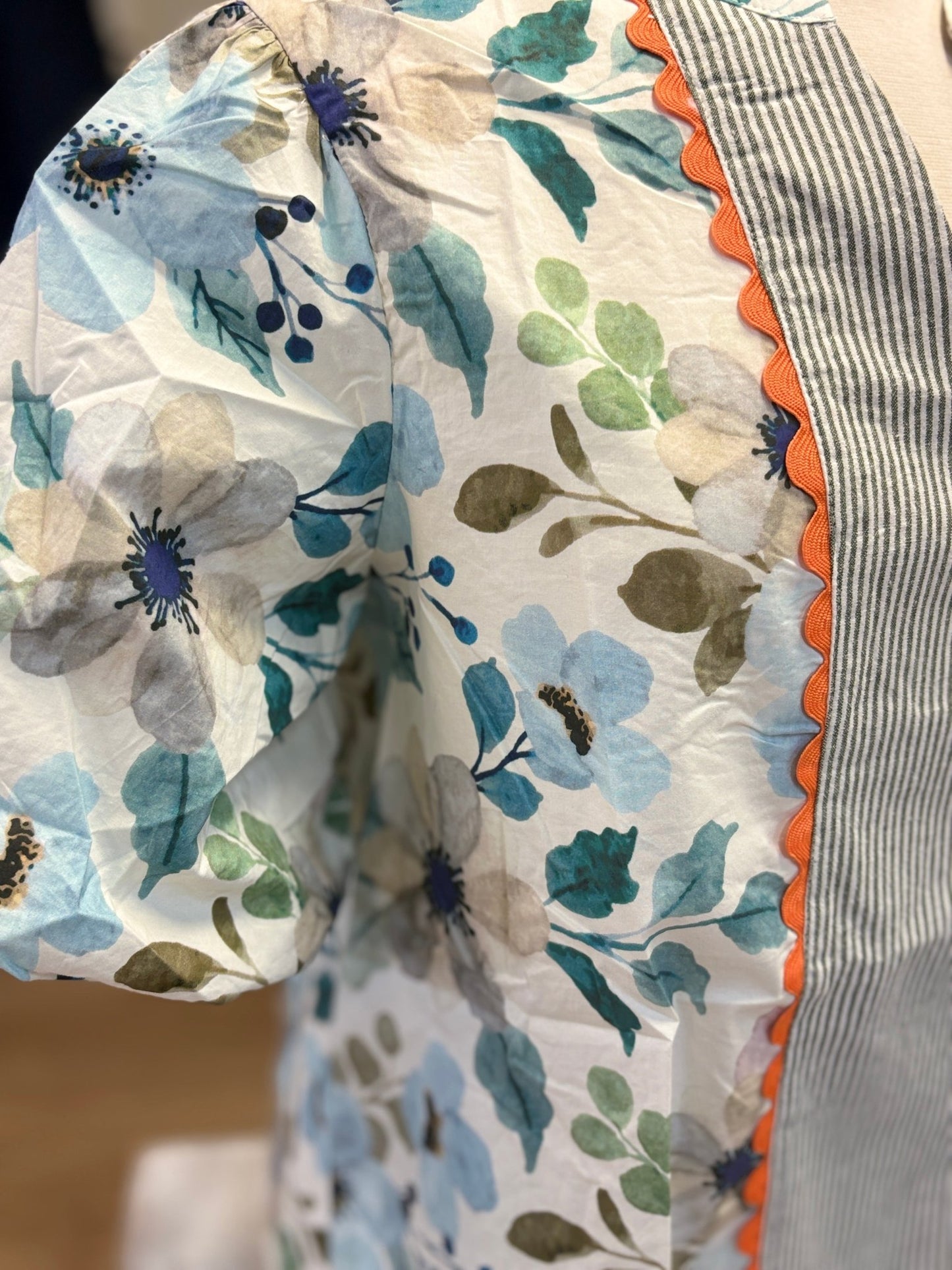Blue Blossom Scallop Trim Floral Top - ElleBoutiqueZachary