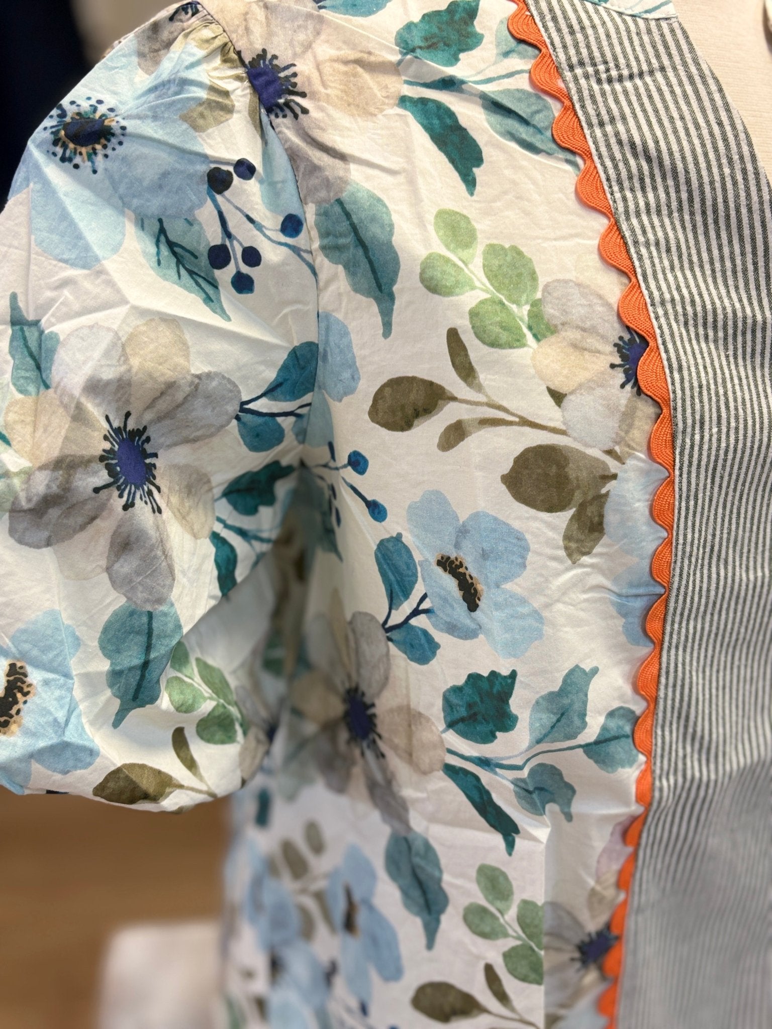 Blue Blossom Scallop Trim Floral Top - ElleBoutiqueZachary