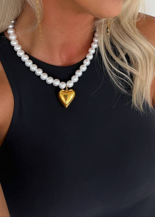 PEARL HEART NECKLACE
