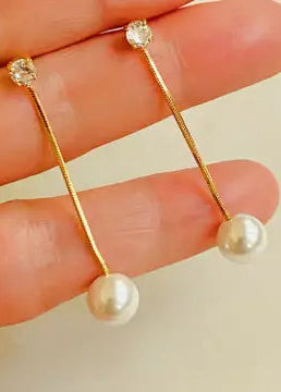 Dangling Pearl Earring