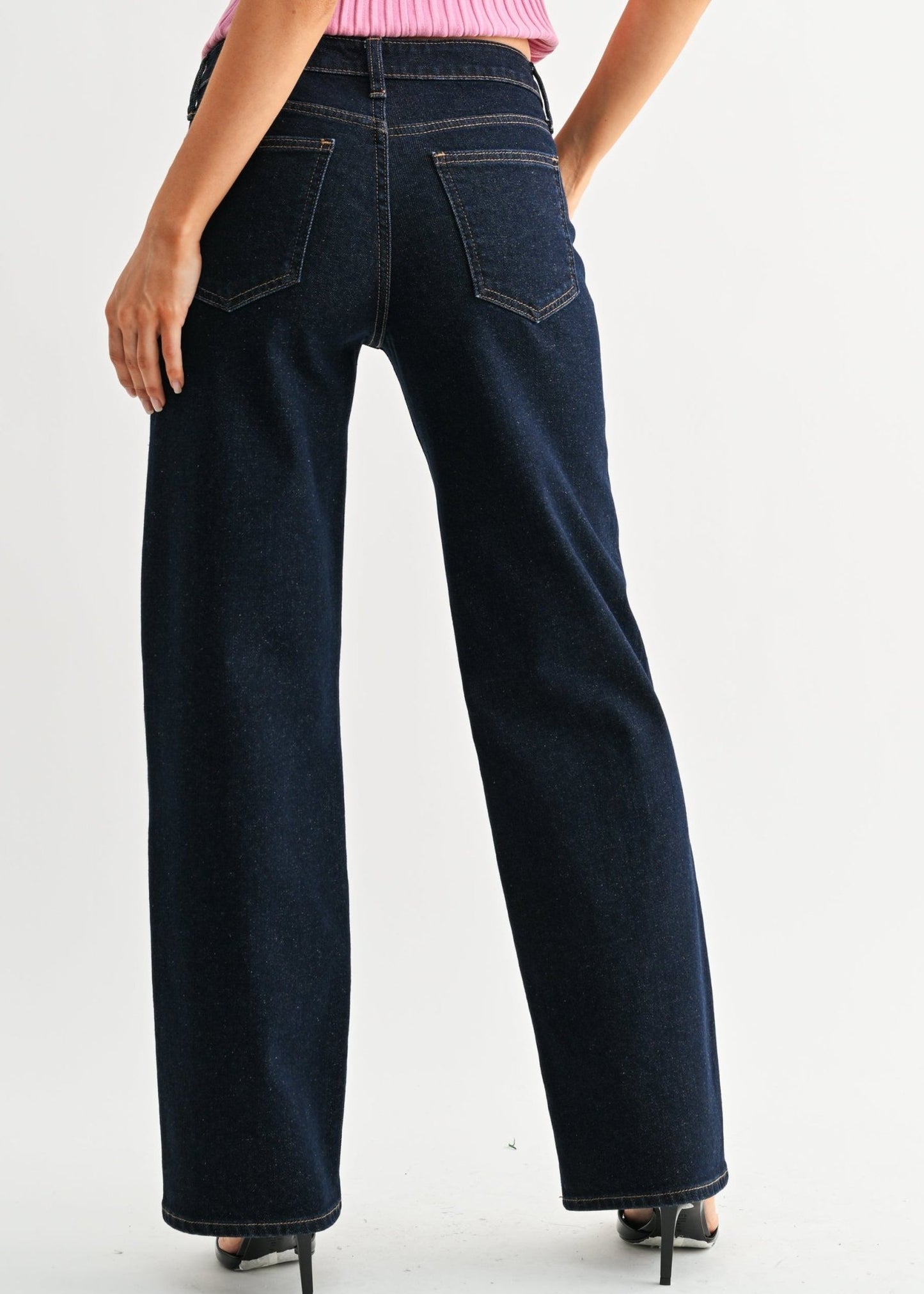 Robbie Jeans - Mid Rise, Straight Leg - ElleBoutiqueZachary