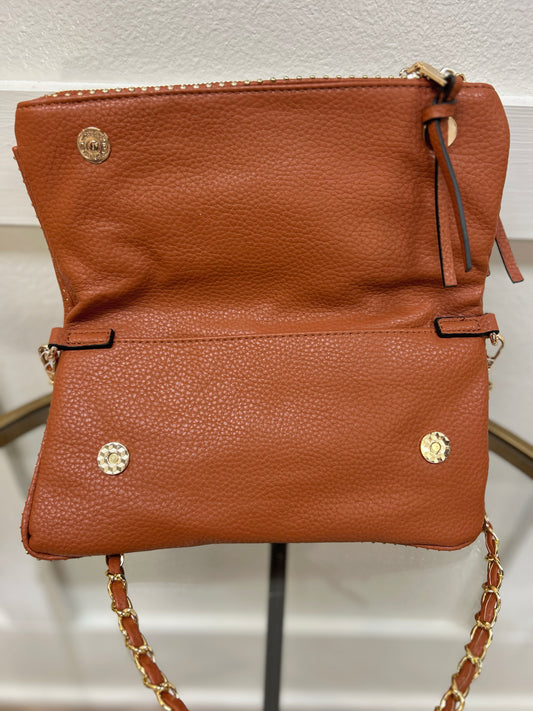 tan crossbody zipper open